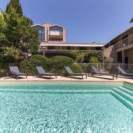 איל-סור-לה-סורג Hotel Cantosorgue מראה חיצוני תמונה