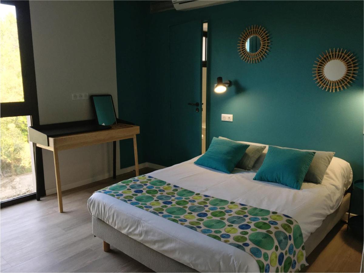 איל-סור-לה-סורג Hotel Cantosorgue מראה חיצוני תמונה