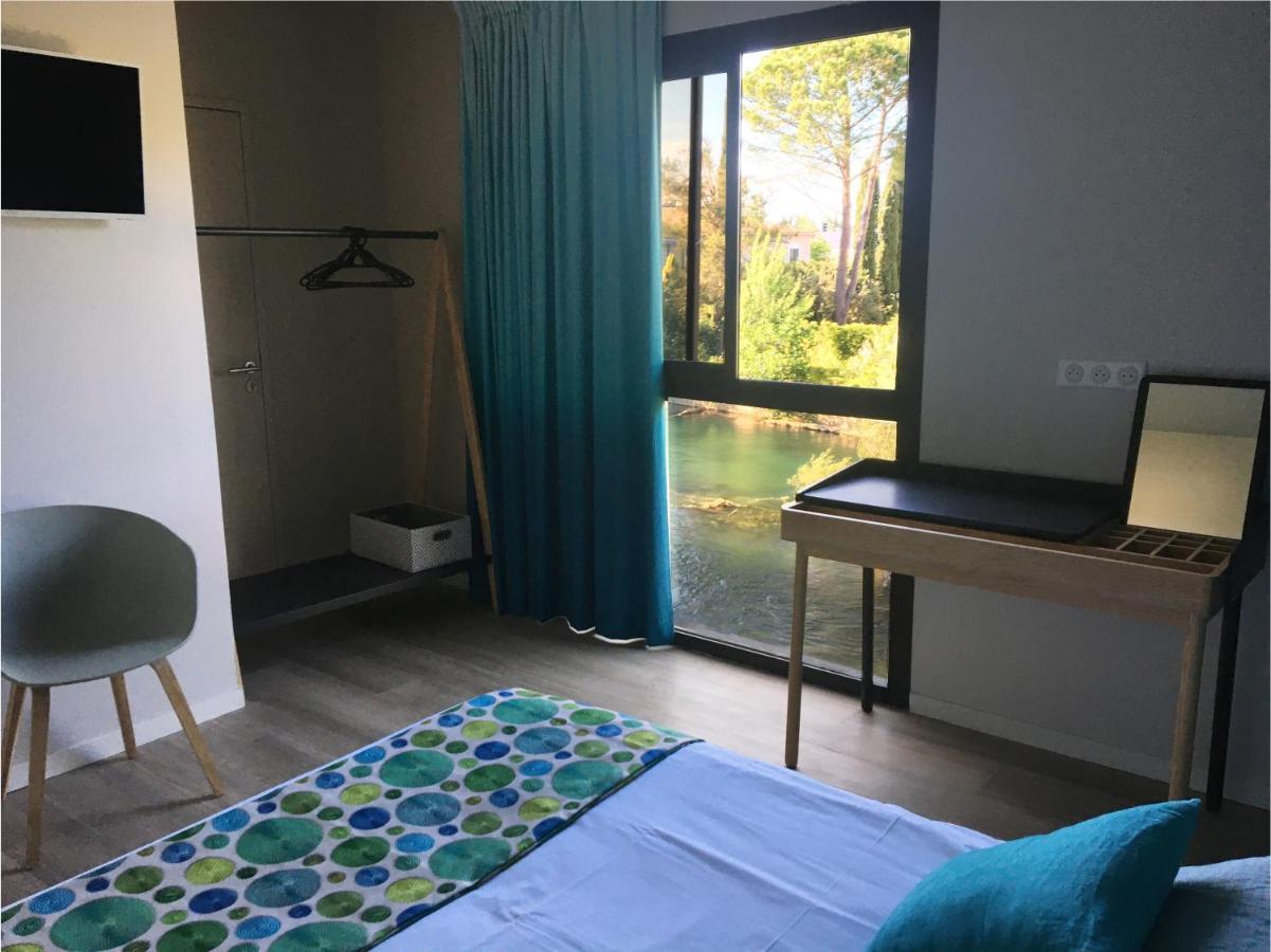 איל-סור-לה-סורג Hotel Cantosorgue מראה חיצוני תמונה